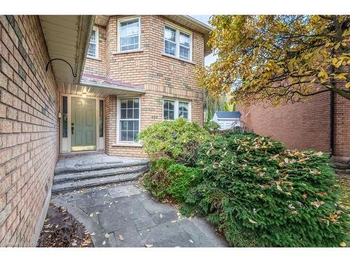 3465 Wilmot Crescent, Oakville, ON - Outdoor