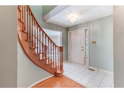 3465 Wilmot Crescent, Oakville, ON - Indoor Photo Showing Other Room