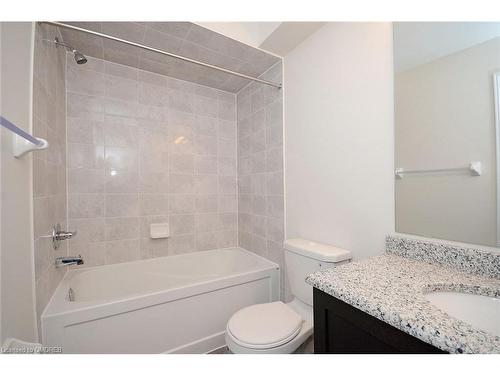 30 Skinner Drive, Guelph, ON - Indoor Photo Showing Bathroom