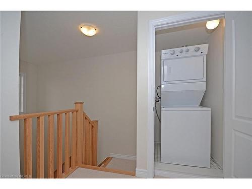 30 Skinner Drive, Guelph, ON - Indoor Photo Showing Laundry Room