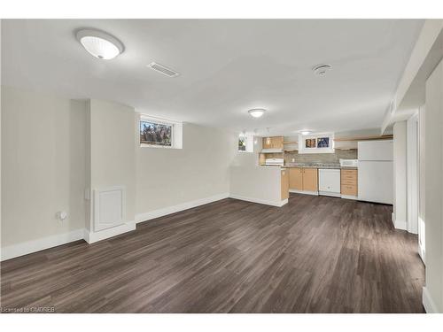 B-36 Ferrara Street, Hamilton, ON - Indoor Photo Showing Other Room