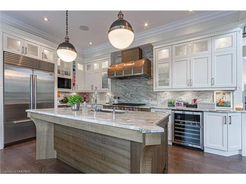 434 Smith Lane, Oakville, ON - Indoor Photo Showing Kitchen With Upgraded Kitchen