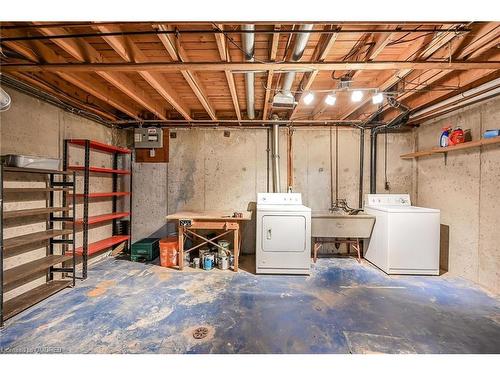 11-8 Eastview Avenue, Hamilton, ON - Indoor Photo Showing Laundry Room