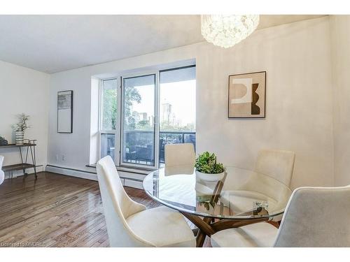 201-81 Charlton Avenue E, Hamilton, ON - Indoor Photo Showing Dining Room