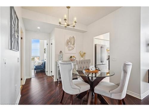 2113-55 Strathaven Drive, Mississauga, ON - Indoor Photo Showing Dining Room