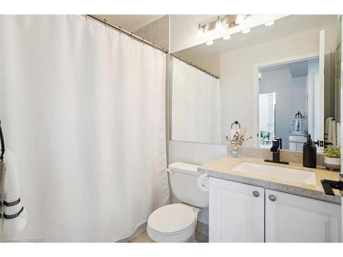 2113-55 Strathaven Drive, Mississauga, ON - Indoor Photo Showing Bathroom