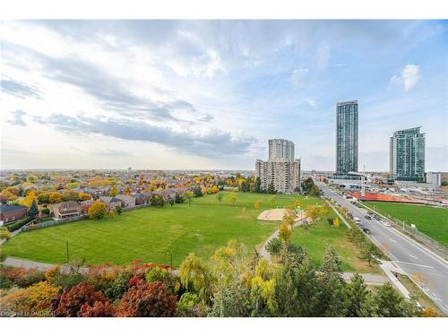 1004-400 Webb Drive, Mississauga, ON - Outdoor With View