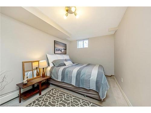 1043 Cawthra Road, Mississauga, ON - Indoor Photo Showing Bedroom