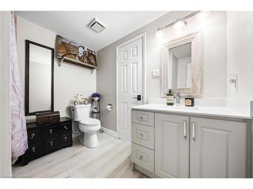 15-2155 Duncaster Drive, Burlington, ON - Indoor Photo Showing Bathroom