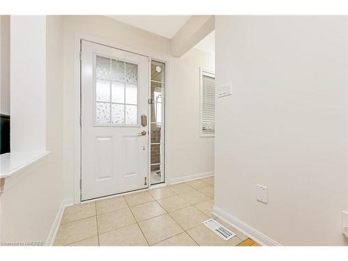 279 Leiterman Drive, Milton, ON - Indoor Photo Showing Other Room