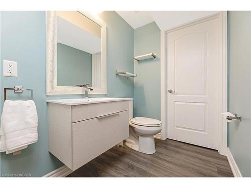 279 Leiterman Drive, Milton, ON - Indoor Photo Showing Bathroom