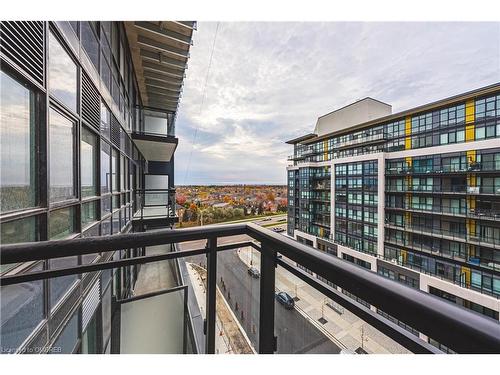 721-395 Dundas Street W, Oakville, ON - Outdoor With Balcony With Exterior