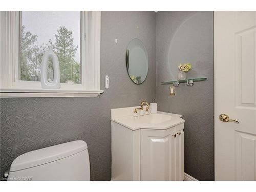 2184 Providence Road, Oakville, ON - Indoor Photo Showing Bathroom