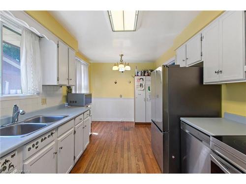 75 Maureen Avenue, Welland, ON - Indoor Photo Showing Kitchen With Double Sink