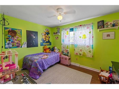 75 Maureen Avenue, Welland, ON - Indoor Photo Showing Bedroom