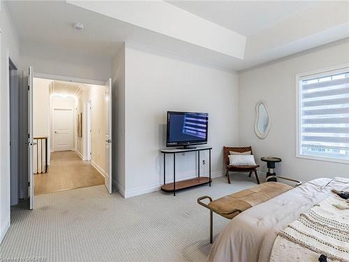 95 Viva Gardens Gardens, Oakville, ON - Indoor Photo Showing Bedroom