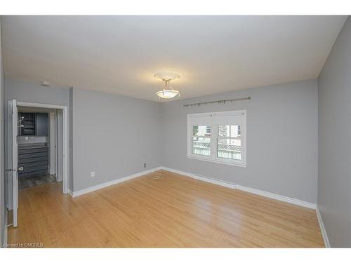 374 Spruce Street, Oakville, ON - Indoor Photo Showing Other Room