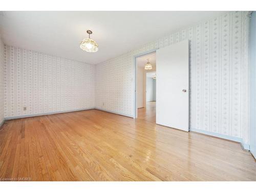 1499 Seaview Drive, Mississauga, ON - Indoor Photo Showing Other Room