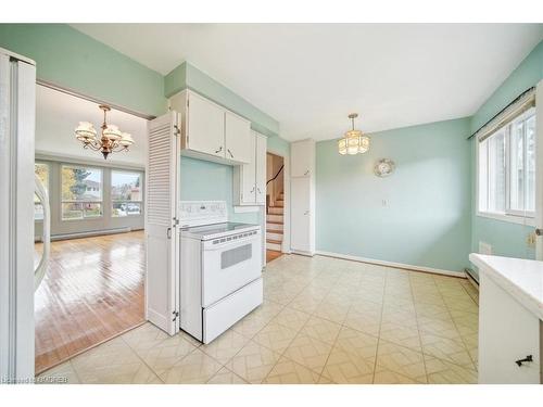 1499 Seaview Drive, Mississauga, ON - Indoor Photo Showing Kitchen