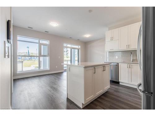 116-480 Gordon Krantz Avenue, Milton, ON - Indoor Photo Showing Kitchen