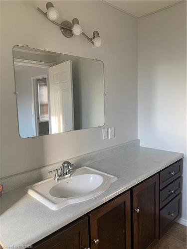 Main Floor-138 Humboldt Parkway, Port Colborne, ON - Indoor Photo Showing Bathroom