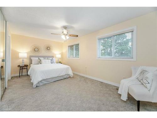 19-561 Childs Drive, Milton, ON - Indoor Photo Showing Bedroom