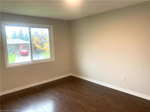 32 Bendingroad Crescent, St. Catharines, ON - Indoor Photo Showing Other Room