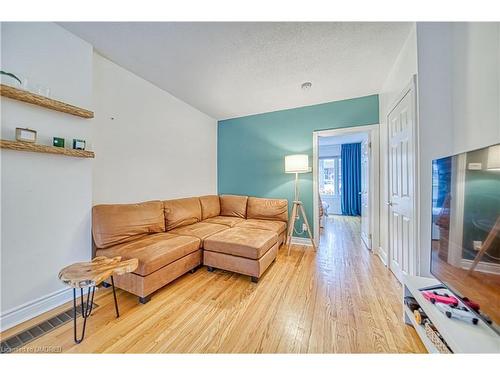 Main-35 Bellhaven Road, Toronto, ON - Indoor Photo Showing Living Room