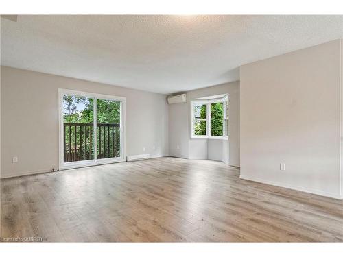 13 Normandy Place, Oakville, ON - Indoor Photo Showing Living Room