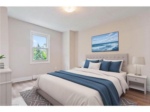 13 Normandy Place, Oakville, ON - Indoor Photo Showing Bedroom