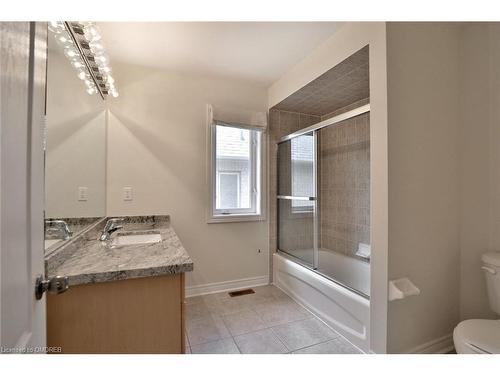 1523 Arrowhead Road, Oakville, ON - Indoor Photo Showing Bathroom