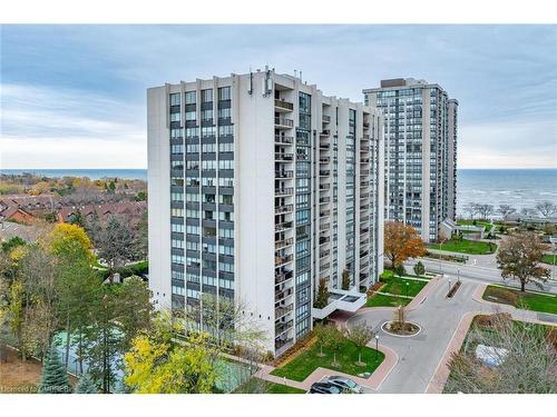 202-2175 Marine Drive, Oakville, ON - Outdoor With Facade