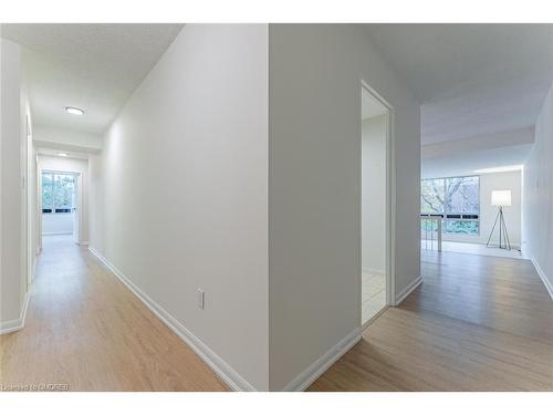 202-2175 Marine Drive, Oakville, ON - Indoor Photo Showing Other Room