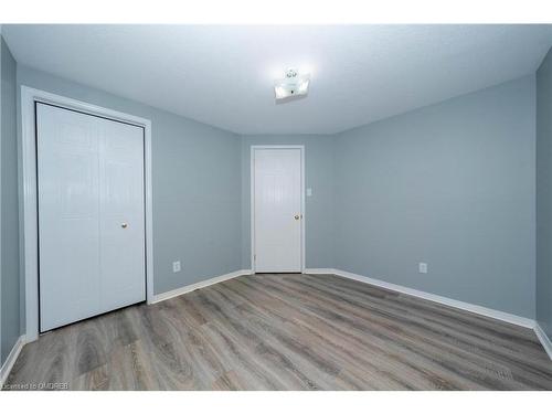 39 Fuller Drive, Guelph, ON - Indoor Photo Showing Other Room