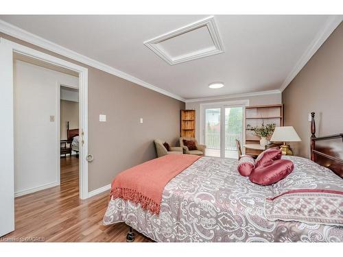 367 Yale Crescent, Oakville, ON - Indoor Photo Showing Bedroom