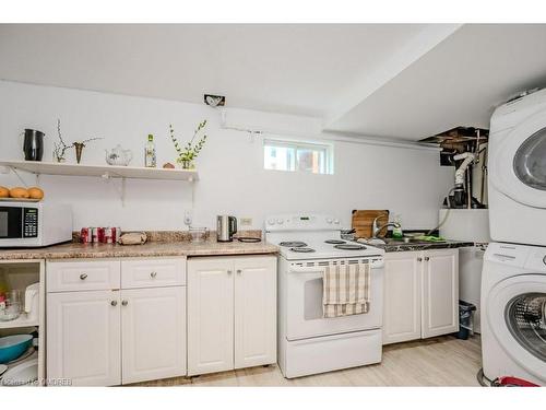 367 Yale Crescent, Oakville, ON - Indoor Photo Showing Laundry Room