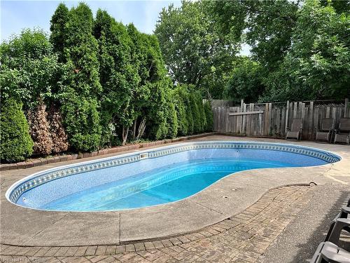 367 Yale Crescent, Oakville, ON - Outdoor With In Ground Pool With Backyard