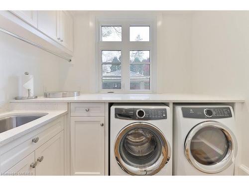 241 Roseland Crescent, Burlington, ON - Indoor Photo Showing Laundry Room