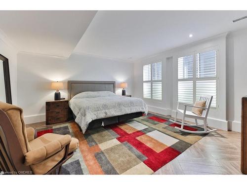 241 Roseland Crescent, Burlington, ON - Indoor Photo Showing Bedroom