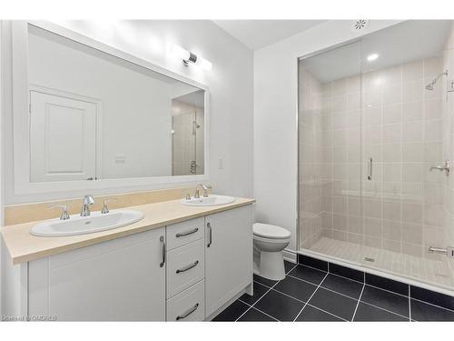 105-130 Joymar Drive, Mississauga, ON - Indoor Photo Showing Bathroom