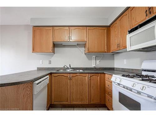 2185 Oakpoint Road, Oakville, ON - Indoor Photo Showing Kitchen With Double Sink