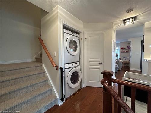 4241 Ingram Common, Burlington, ON - Indoor Photo Showing Laundry Room