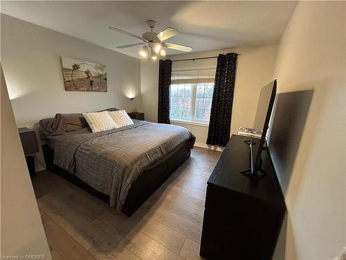 4241 Ingram Common, Burlington, ON - Indoor Photo Showing Bedroom