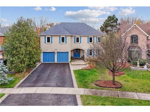 1106 Fieldstone Circle, Oakville, ON - Outdoor With Facade