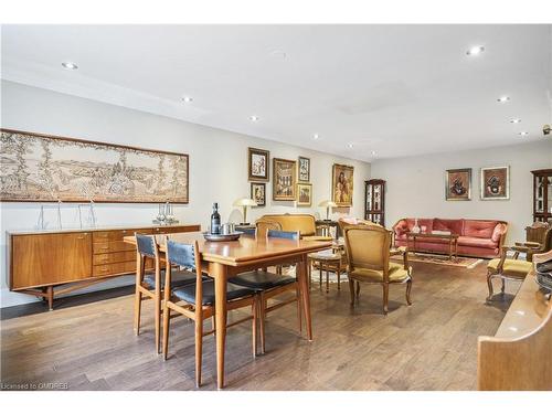 1106 Fieldstone Circle, Oakville, ON - Indoor Photo Showing Dining Room