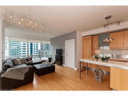 1603-80 John Street, Toronto, ON - Indoor Photo Showing Living Room