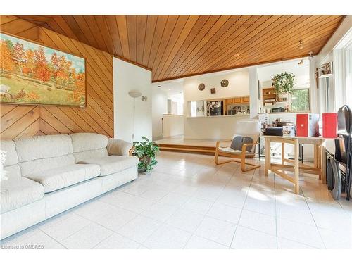 210 Radley Road, Mississauga, ON -  Photo Showing Living Room