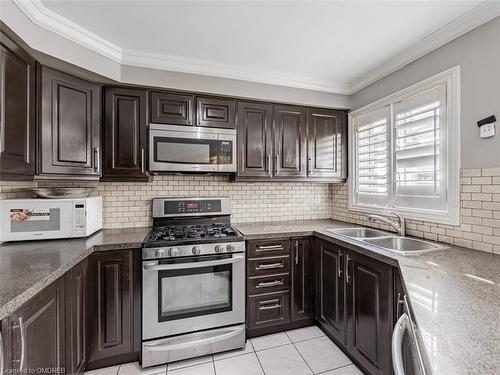 5930 Bassinger Place, Mississauga, ON - Indoor Photo Showing Kitchen With Double Sink