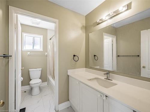 5930 Bassinger Place, Mississauga, ON - Indoor Photo Showing Bathroom