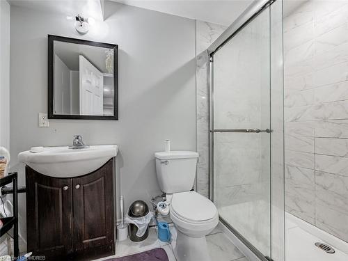 5930 Bassinger Place, Mississauga, ON - Indoor Photo Showing Bathroom